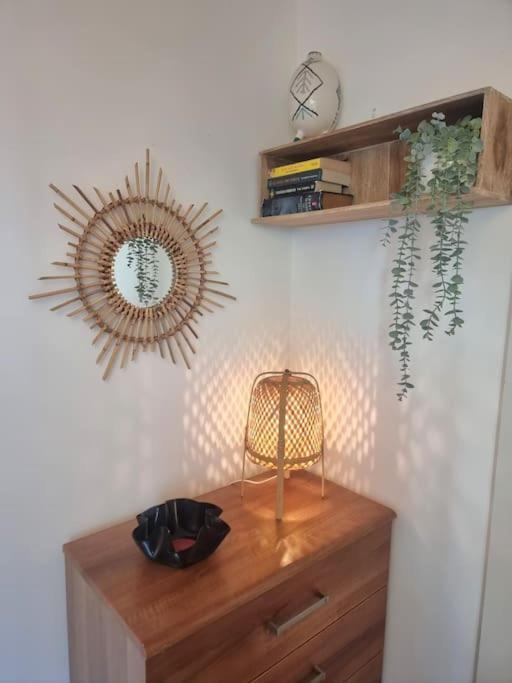 2bed 2bath -pool, Balcony, Gym Lift Apartment London