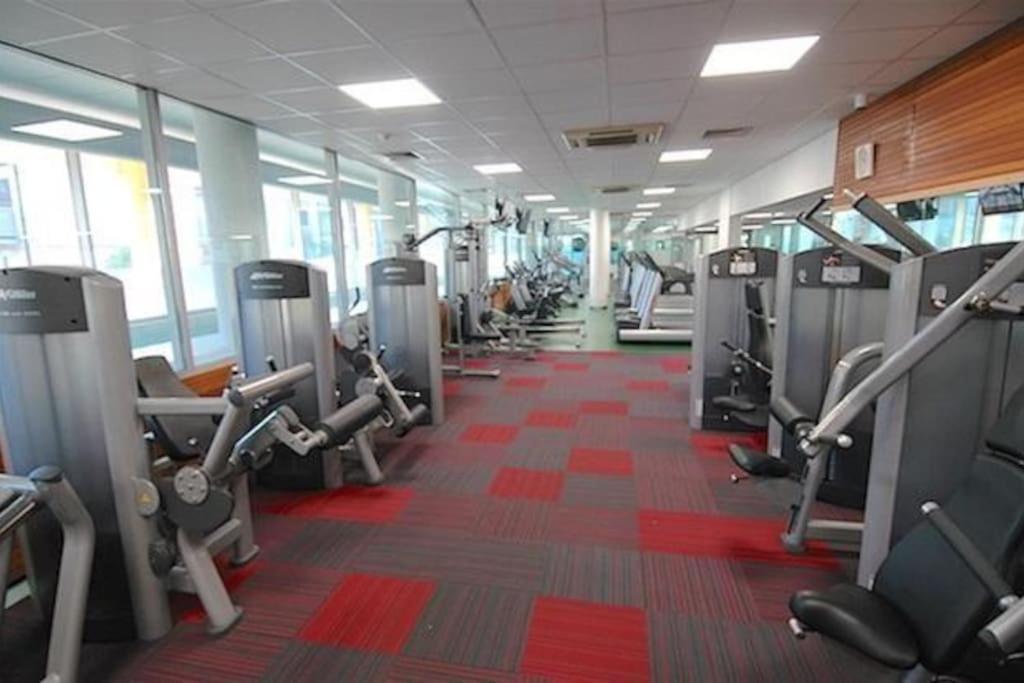 2bed 2bath -pool, Balcony, Gym Lift Apartment