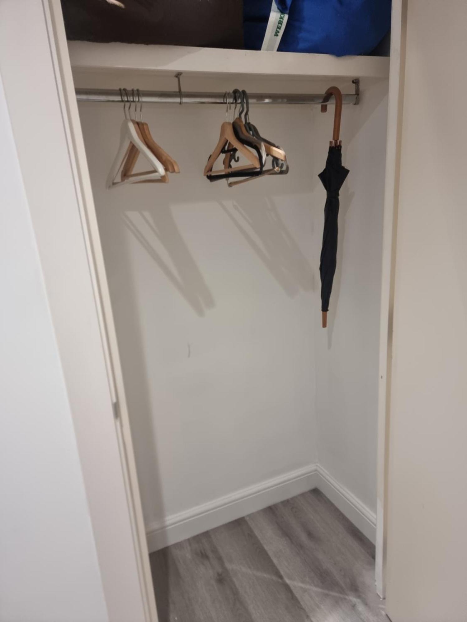 Apartment 2bed 2bath -pool, Balcony, Gym Lift *