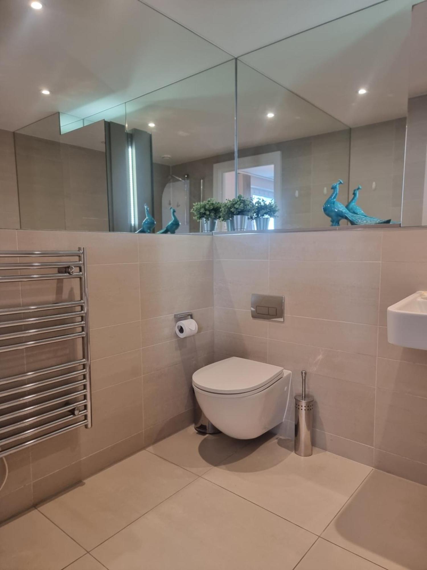 2bed 2bath -pool, Balcony, Gym Lift *